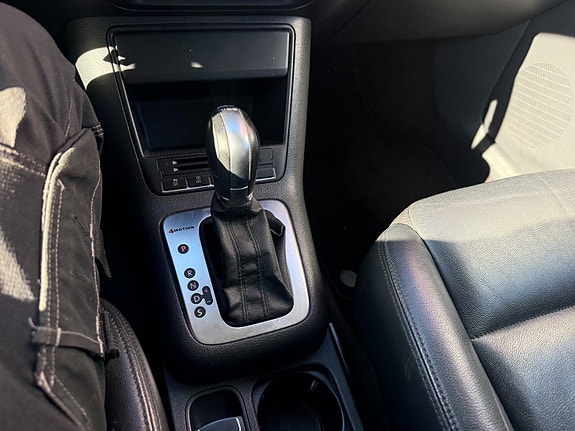 Volkswagen Tiguan 12 of 17
