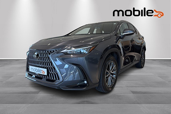 Lexus NX450h 5 of 5