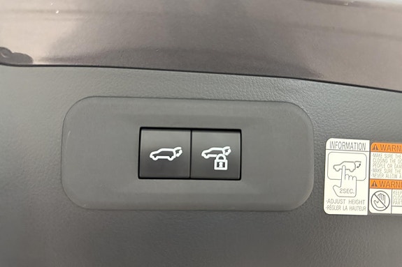 Lexus NX450h 27 of 28
