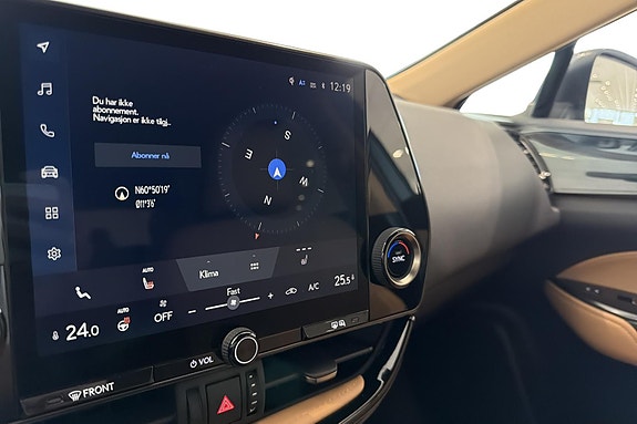 Lexus NX450h 13 of 28