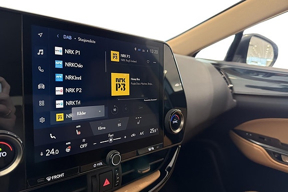 Lexus NX450h 15 of 28