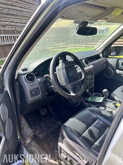 Land Rover Discovery 4 of 7