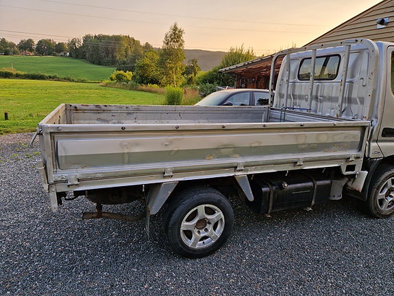 Toyota Dyna 100 5 of 5