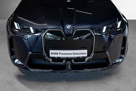 BMW iX 5 of 5