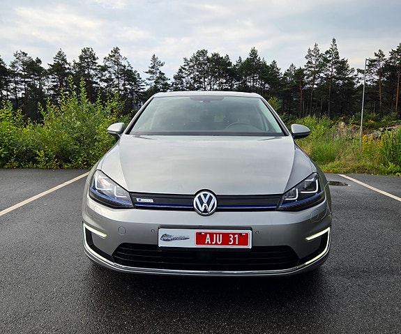 Volkswagen e-Golf VII 3 of 5