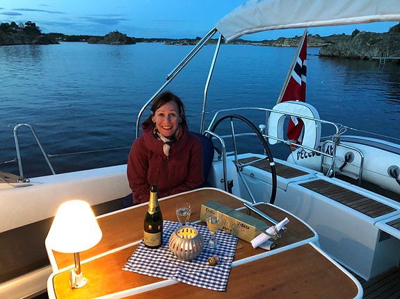 Beneteau Oceanis 50 - super seilbåt og hytte på vannet 5 of 15