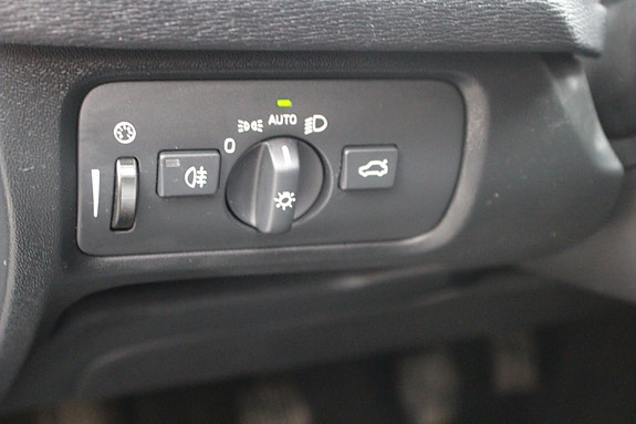 Volvo V40 9 of 20