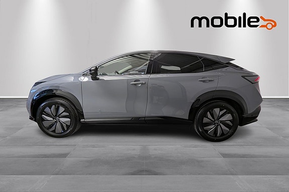 Nissan Ariya 6 of 30