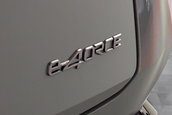 Nissan Ariya 5 of 30