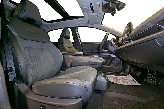 Nissan Ariya 10 of 30