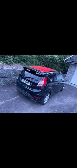 Ford Fiesta 3 of 6