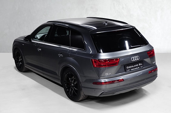 Audi Q7 10 of 30