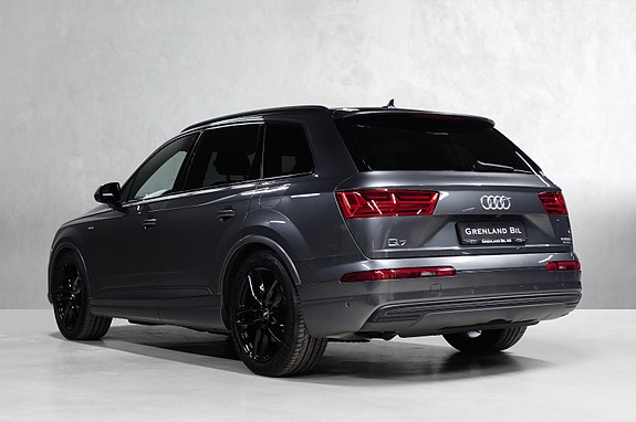 Audi Q7 8 of 30