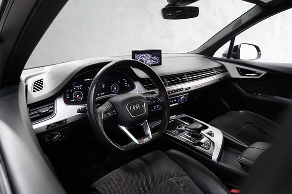 Audi Q7 24 of 30