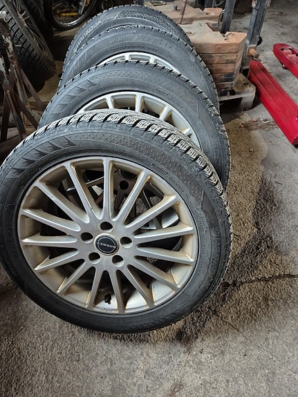 Volvo S80 18 of 26