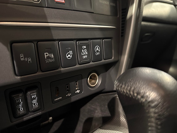 Mitsubishi L200 17 of 23