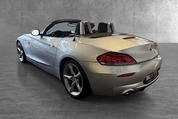 BMW Z4 2 of 5