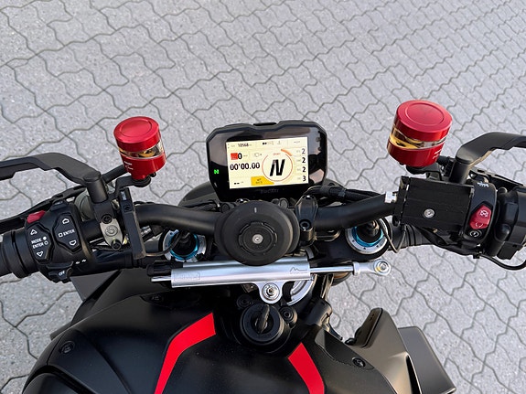Ducati Streetfighter V4 SP2 12 of 12