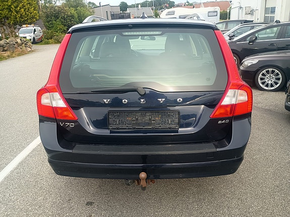 Volvo V70 16 of 30