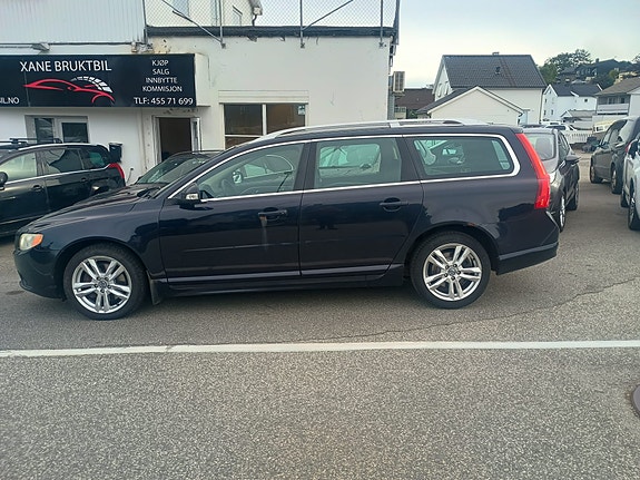 Volvo V70 4 of 30