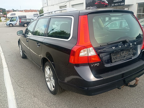 Volvo V70 10 of 30