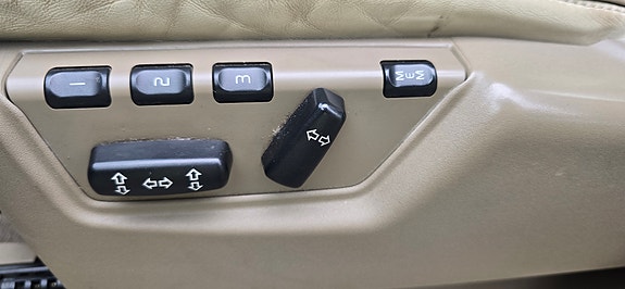 Volvo XC90 13 of 29