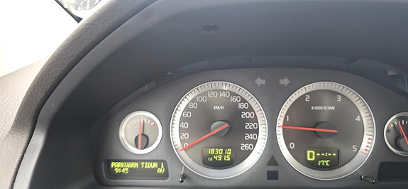 Volvo XC90 22 of 29