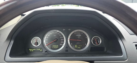 Volvo XC90 23 of 29