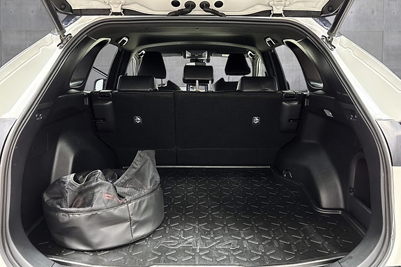 Toyota RAV4 14 of 24