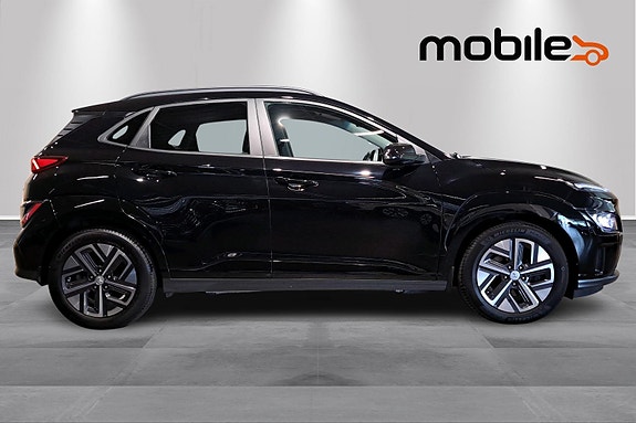 Hyundai Kona 2 of 5