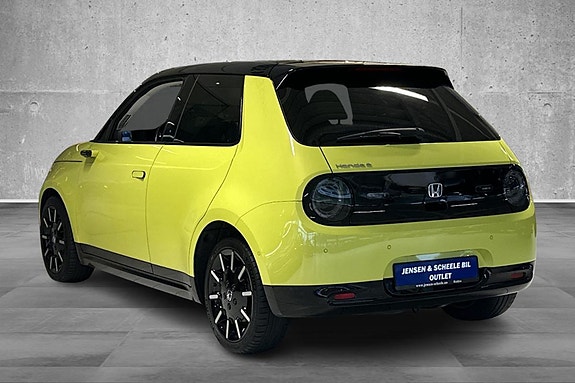 Honda e 6 of 30