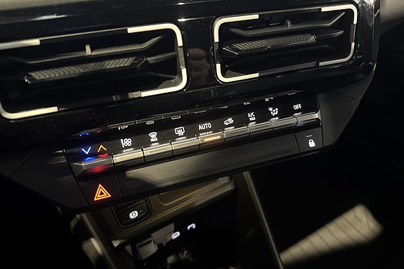 Renault 4 E-Tech 15 of 24