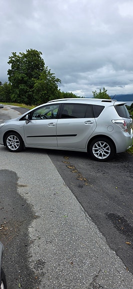 Toyota Verso 7 of 30
