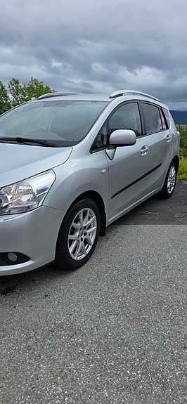 Toyota Verso 4 of 30