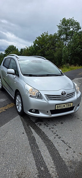 Toyota Verso 12 of 30