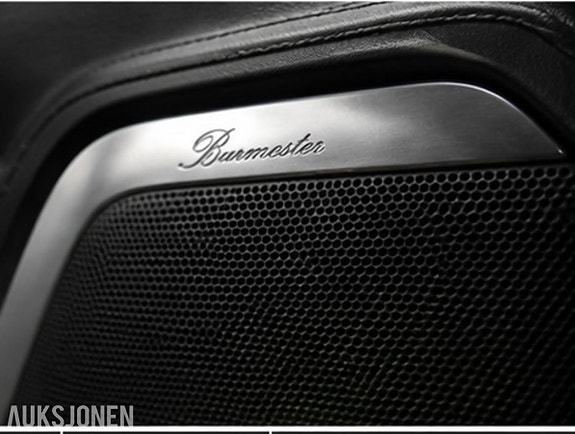 Porsche Cayenne 12 of 13