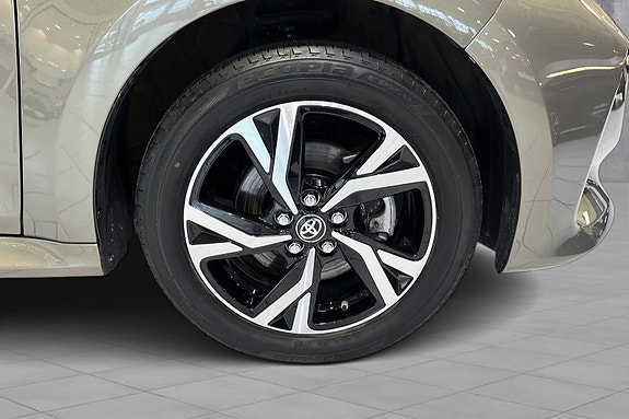 Toyota Yaris 18 of 18