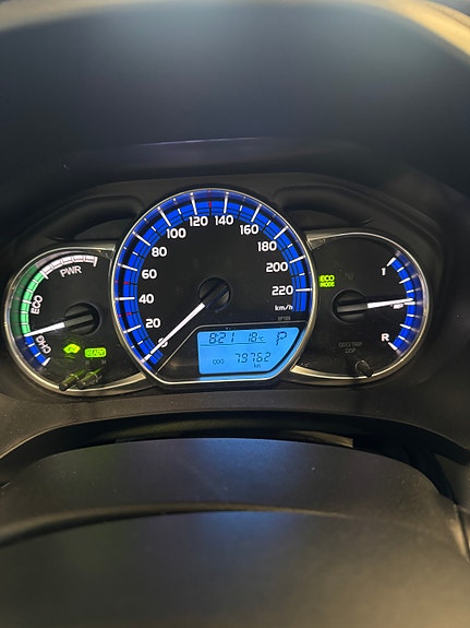 Toyota Yaris 12 of 22