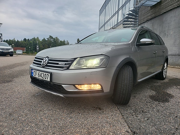 Volkswagen Passat 16 of 30