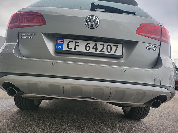Volkswagen Passat 8 of 30