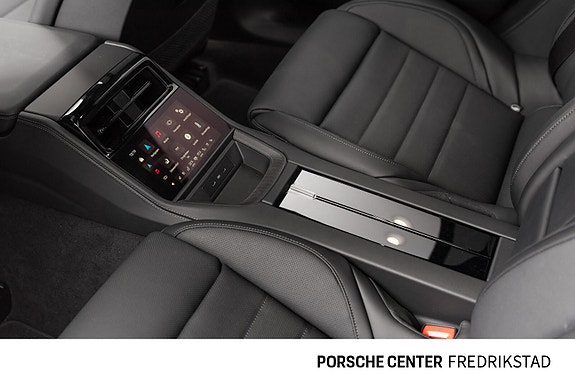 Porsche Panamera 23 of 30