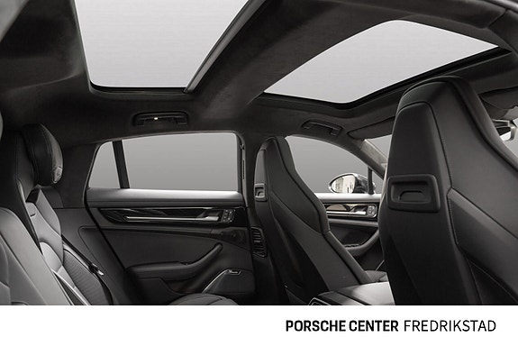 Porsche Panamera 28 of 30
