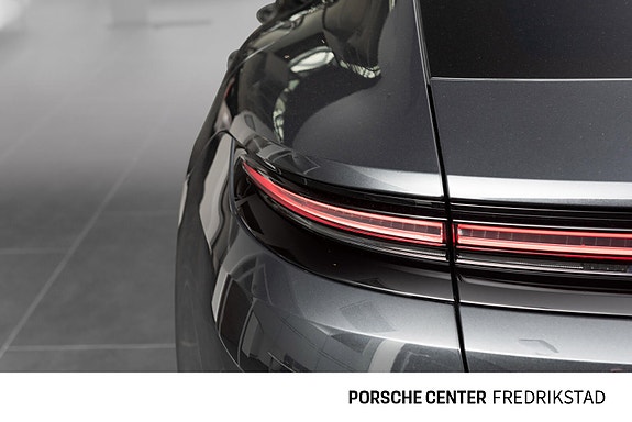 Porsche Panamera 13 of 30