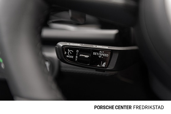 Porsche Panamera 20 of 30