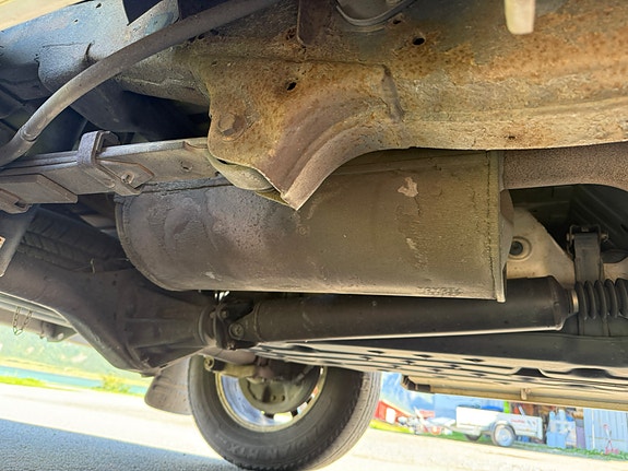 Toyota HiLux 5 of 16