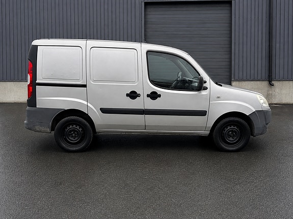 Fiat Doblo 9 of 14