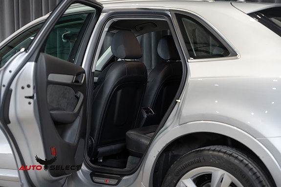 Audi Q3 18 of 30