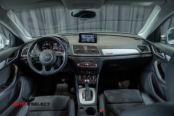 Audi Q3 26 of 30
