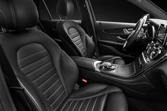 Mercedes-Benz GLC350 e 15 of 30