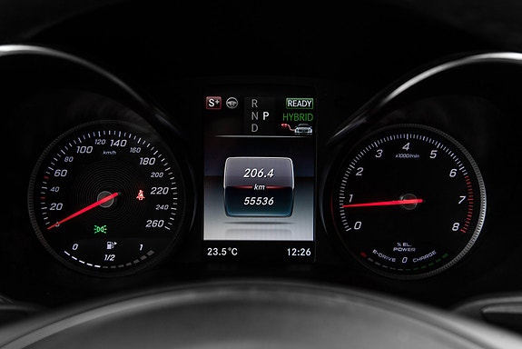 Mercedes-Benz GLC350 e 19 of 30